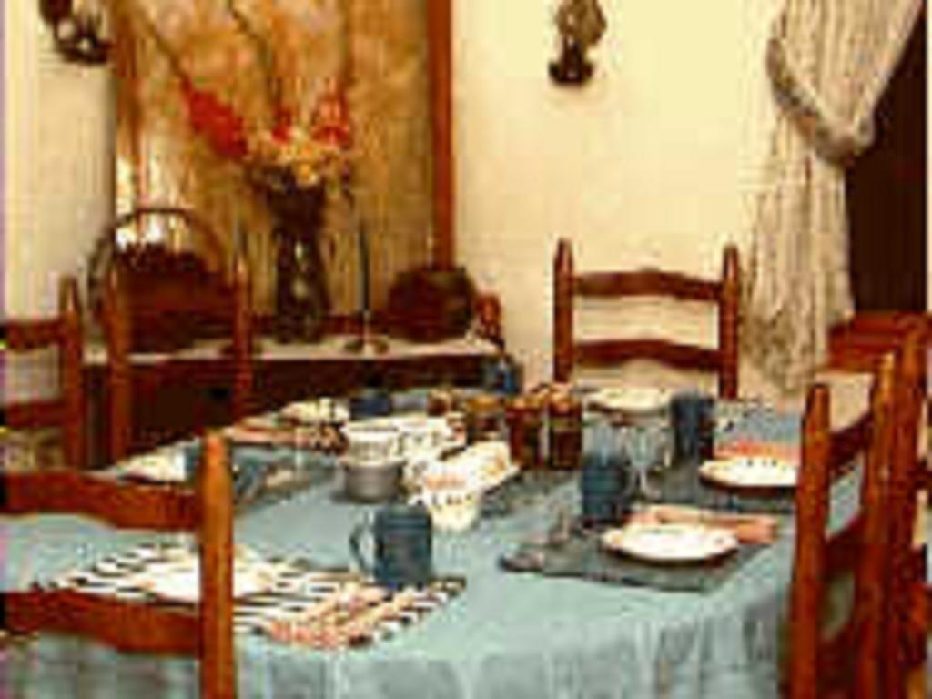 Chesapeake Inn Of Lenox Eksteriør billede