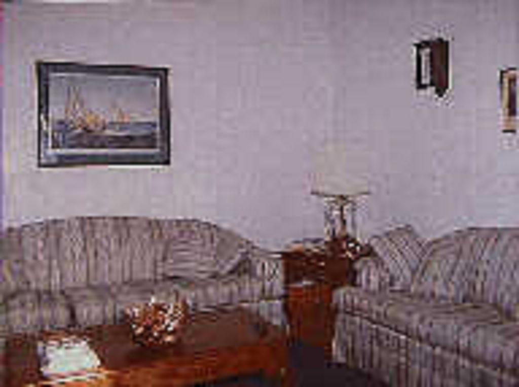 Chesapeake Inn Of Lenox Eksteriør billede