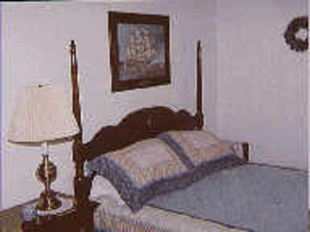 Chesapeake Inn Of Lenox Værelse billede